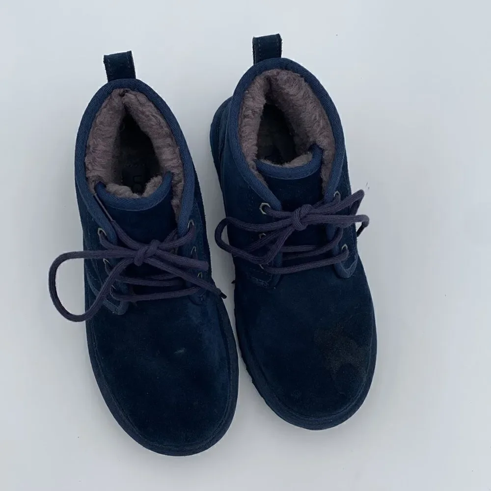 UGG laced shearling